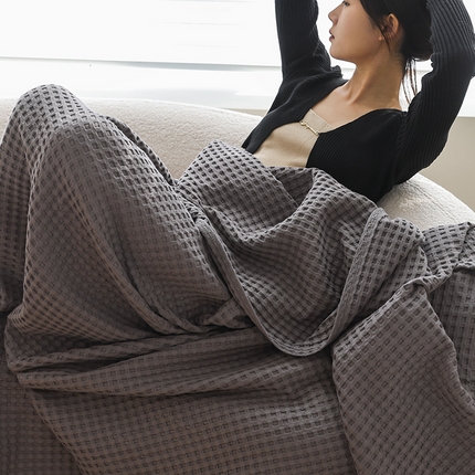 91家纺网 家纺一手货源 找家纺 （总）雯雨家纺 2023新款华夫格纱布纯棉毛巾被