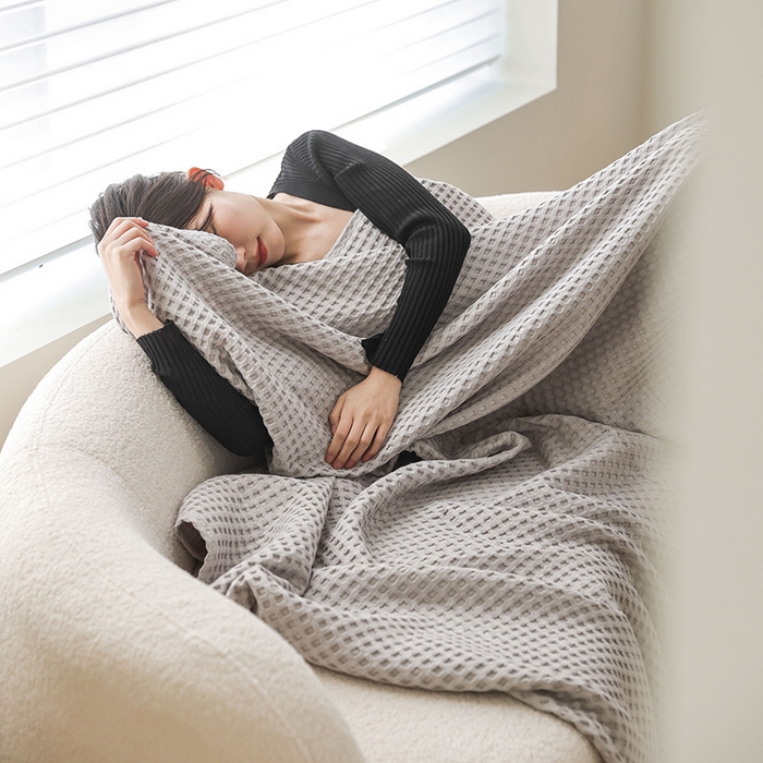 91家纺网 家纺一手货源 找家纺 雯雨家纺 2023新款华夫格纱布纯棉毛巾被 华夫格-浅灰