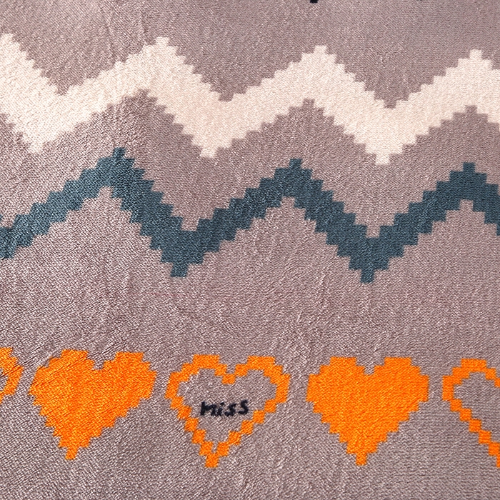 91家纺网 家纺一手货源 找家纺 爱上家居 2023新款保暖金貂绒印花保暖四件套 彩色条纹-灰