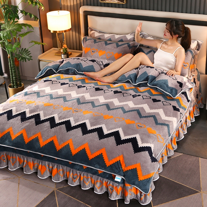 91家纺网 家纺一手货源 找家纺 爱上家居 2023新款保暖金貂绒印花保暖四件套 彩色条纹-灰