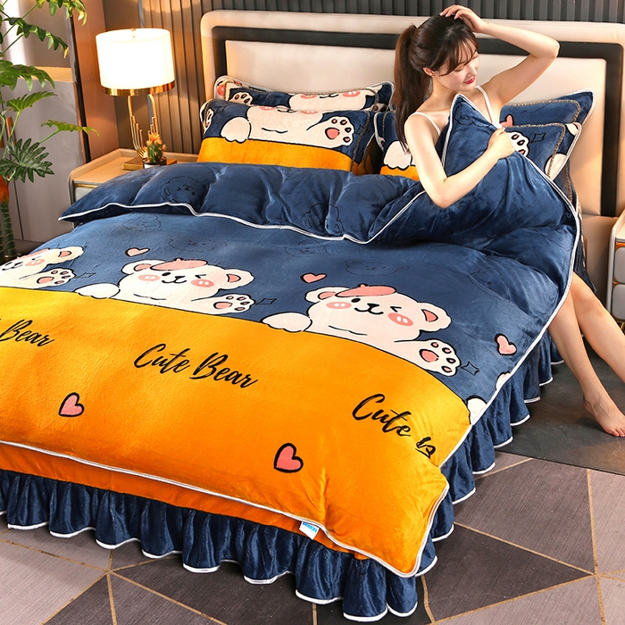 91家纺网 家纺一手货源 找家纺 爱上家居 2023新款保暖金貂绒印花保暖四件套 萌宠小熊