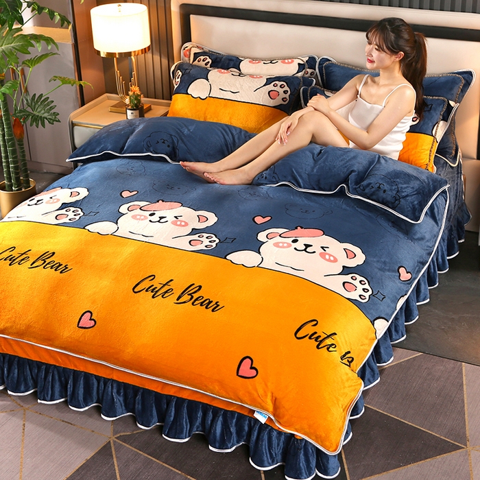 91家纺网 家纺一手货源 找家纺 爱上家居 2023新款保暖金貂绒印花保暖四件套 萌宠小熊