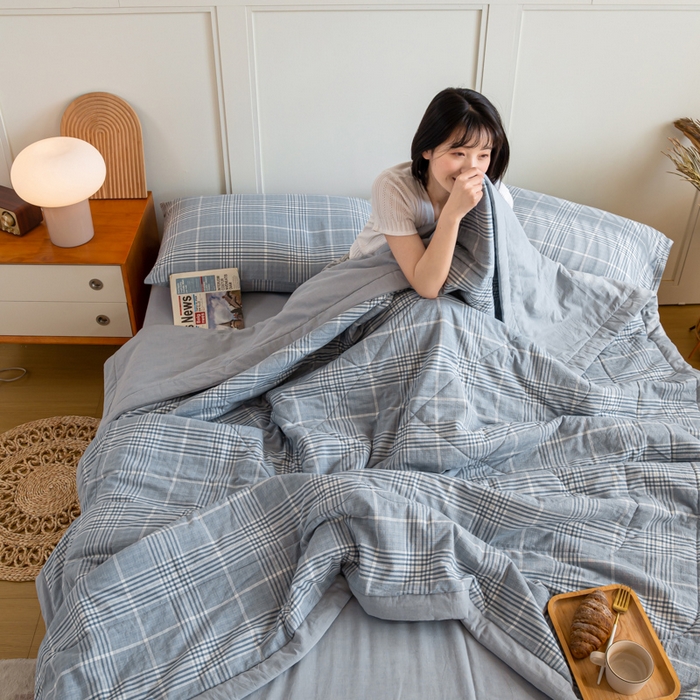 91家纺网 家纺一手货源 找家纺 鸣升新疆长绒棉全棉花色织水洗棉夏被四件套 柏林兰