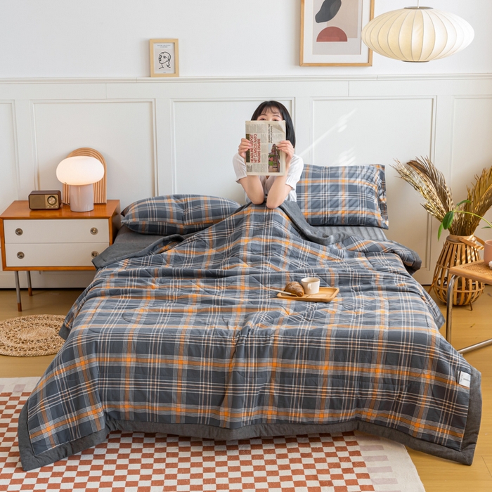 91家纺网 家纺一手货源 找家纺 鸣升新疆长绒棉全棉花色织水洗棉夏被四件套 灰格桔