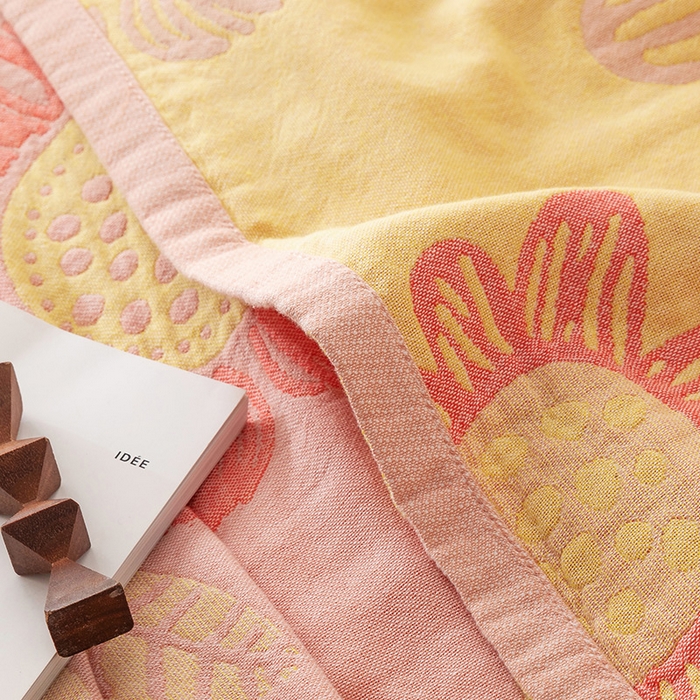 91家纺网 家纺一手货源 找家纺 朴尔  2023年新款四层韩版碎花风全棉纱布毛巾被 向日花开-粉