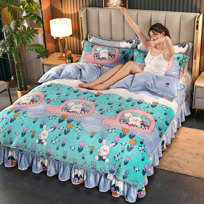 91家纺网 家纺一手货源 找家纺 爱上家居  2023新款加厚牛奶金貂绒四件套 开心兔