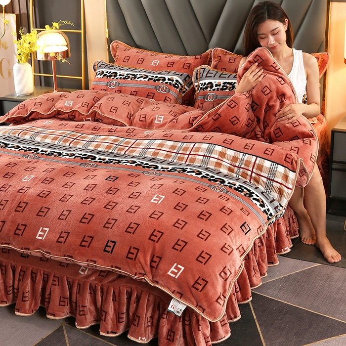 91家纺网 家纺一手货源 找家纺 爱上家居  2023新款加厚牛奶金貂绒四件套 欧典风尚