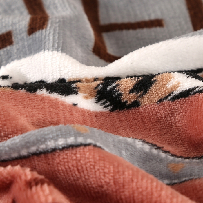 91家纺网 家纺一手货源 找家纺 爱上家居  2023新款加厚牛奶金貂绒四件套 欧典风尚