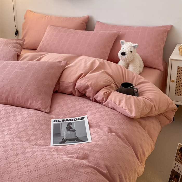 91家纺网 家纺一手货源 找家纺 金丝鸟  2023新款简约舒适华夫格四件套 简约小田格 粉