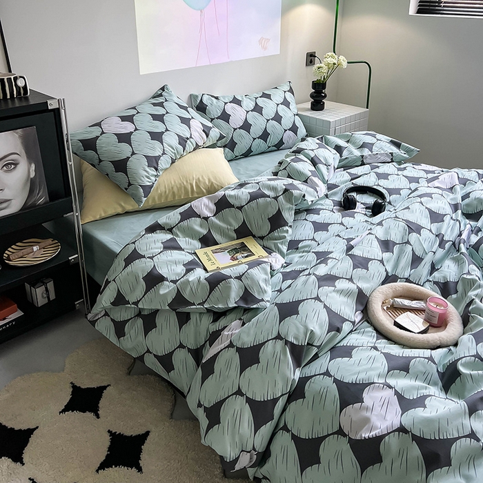 91家纺网 家纺一手货源 找家纺 窝米2023新款13370全棉四件套卡通简约款 爱心蓝