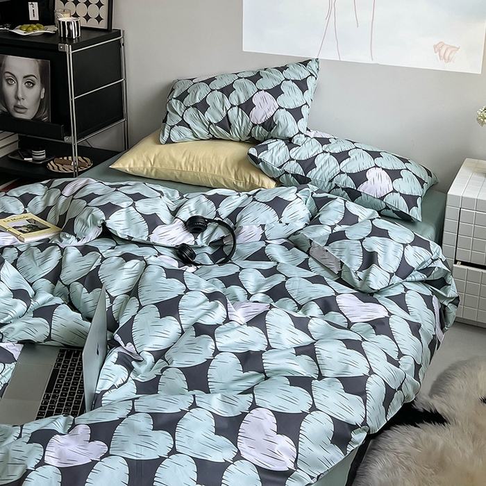 91家纺网 家纺一手货源 找家纺 窝米2023新款13370全棉四件套卡通简约款 爱心蓝