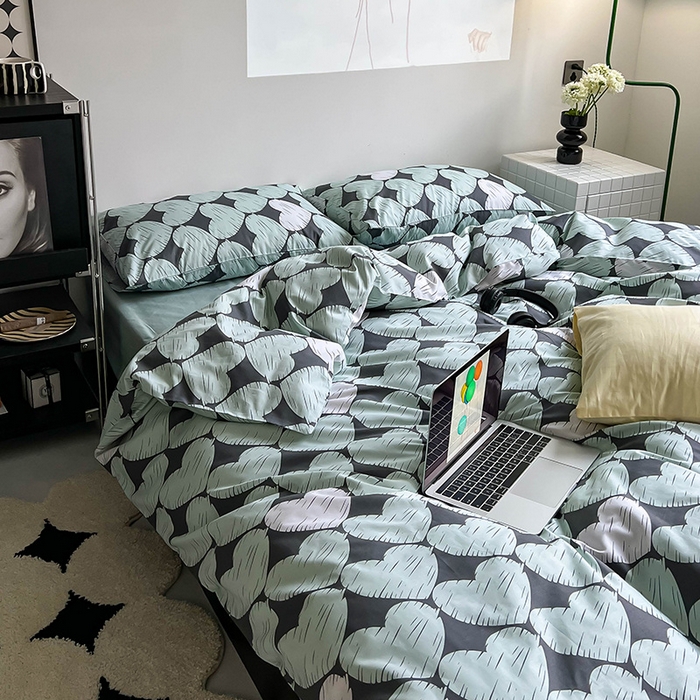 91家纺网 家纺一手货源 找家纺 窝米2023新款13370全棉四件套卡通简约款 爱心蓝