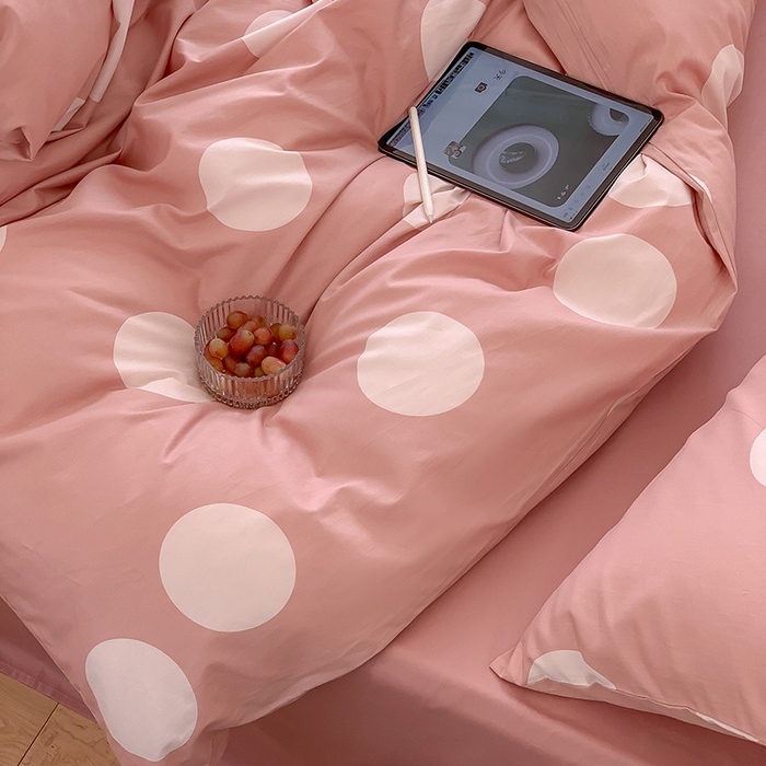 91家纺网 家纺一手货源 找家纺 窝米2023新款13370全棉四件套卡通简约款 拉卡粉