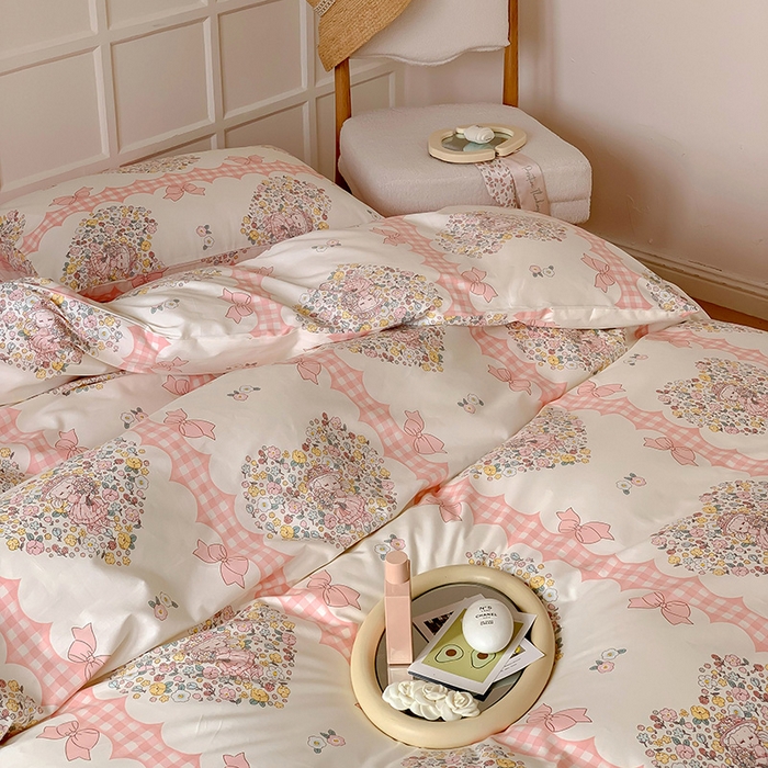 91家纺网 家纺一手货源 找家纺 窝米2023新款全棉13370四件套洛丽塔系列 爱丽丝