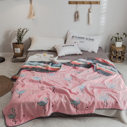 91家纺网 家纺一手货源 找家纺 朴尔家纺2023新款经典六层纱布全棉毛巾被系列-朴尔经典款常年备货 幸福鸟粉