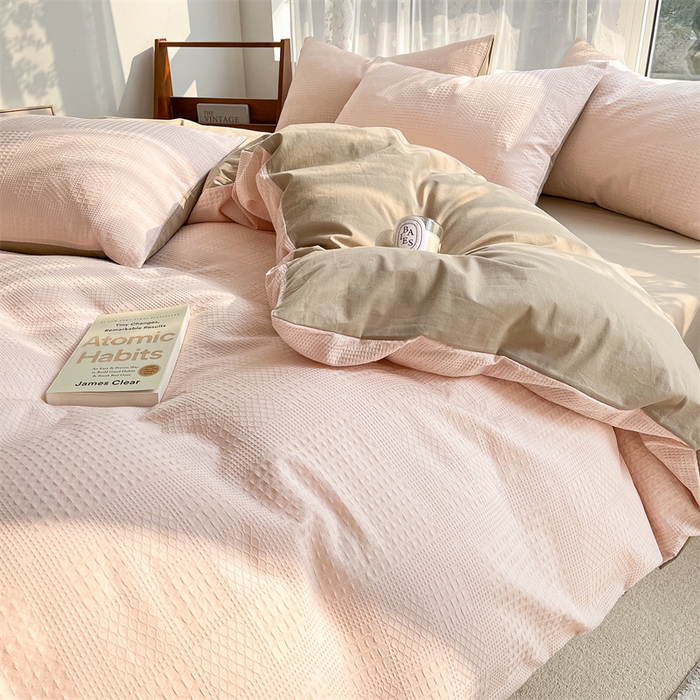 91家纺网 家纺一手货源 找家纺 蓝巢2023新款A版60支全棉华夫格B版40支全棉水洗棉四件套蜜格系列 华夫格浅粉