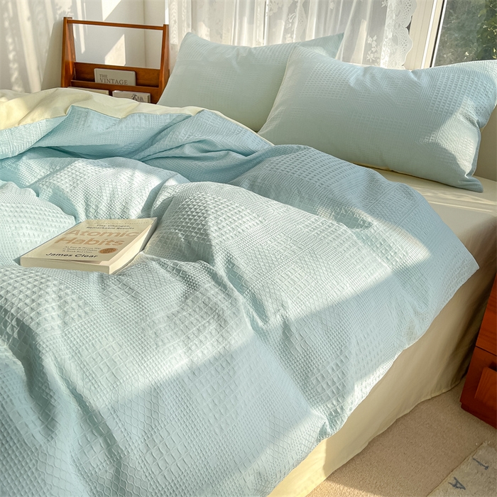 91家纺网 家纺一手货源 找家纺 蓝巢2023新款A版60支全棉华夫格B版40支全棉水洗棉四件套蜜格系列 华夫格天空蓝