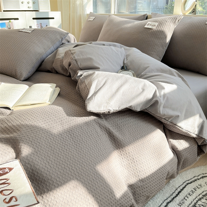 91家纺网 家纺一手货源 找家纺 蓝巢2023新款A版60支全棉华夫格B版40支全棉水洗棉四件套蜜格系列 蜜格-高级灰