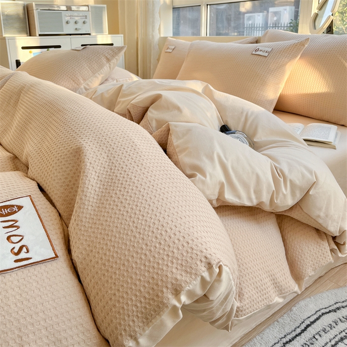 91家纺网 家纺一手货源 找家纺 蓝巢2023新款A版60支全棉华夫格B版40支全棉水洗棉四件套蜜格系列 蜜格-米驼