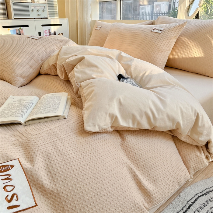 91家纺网 家纺一手货源 找家纺 蓝巢2023新款A版60支全棉华夫格B版40支全棉水洗棉四件套蜜格系列 蜜格-米驼