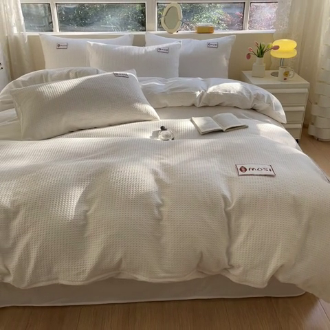 91家纺网 家纺一手货源 找家纺 蓝巢2023新款A版60支全棉华夫格B版40支全棉水洗棉四件套蜜格系列 蜜格-本白