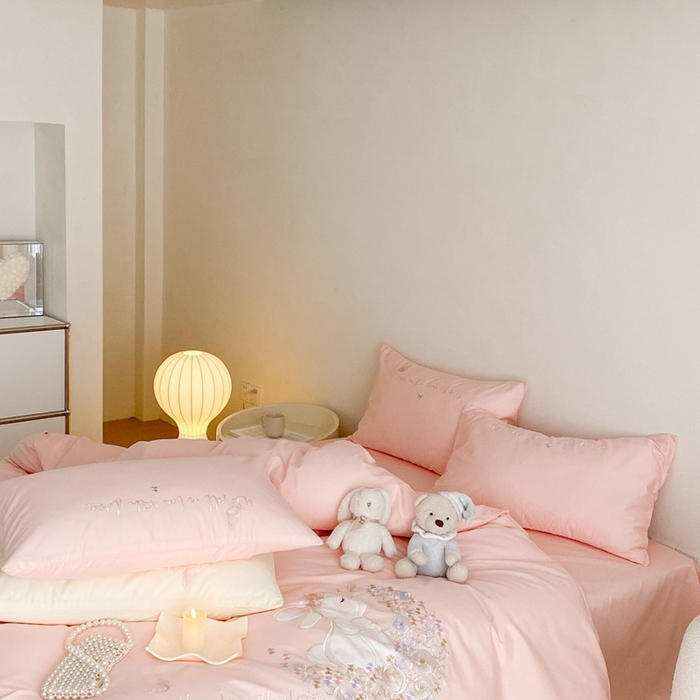 91家纺网 家纺一手货源 找家纺 蜜柚 2024新款全棉贴布绣四件套 许愿兔-公主粉