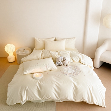 91家纺网 家纺一手货源 找家纺 （总）蜜柚 2024新款全棉贴布绣四件套