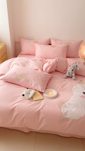 91家纺网 家纺一手货源 找家纺 蜜柚 2024新款全棉贴布绣四件套 长耳兔-公主粉