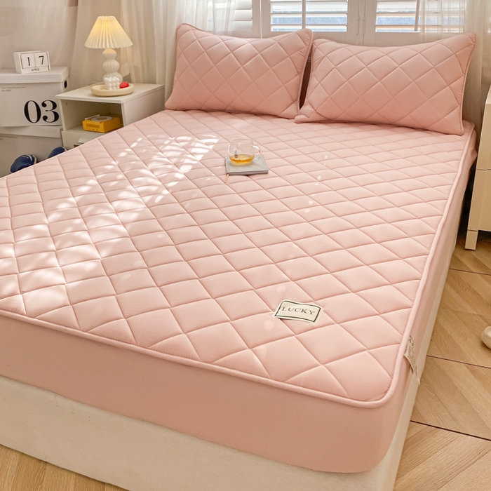 91家纺网 家纺一手货源 找家纺 芬晴家纺2023波浪方格夹棉床笠 方格-豆沙粉