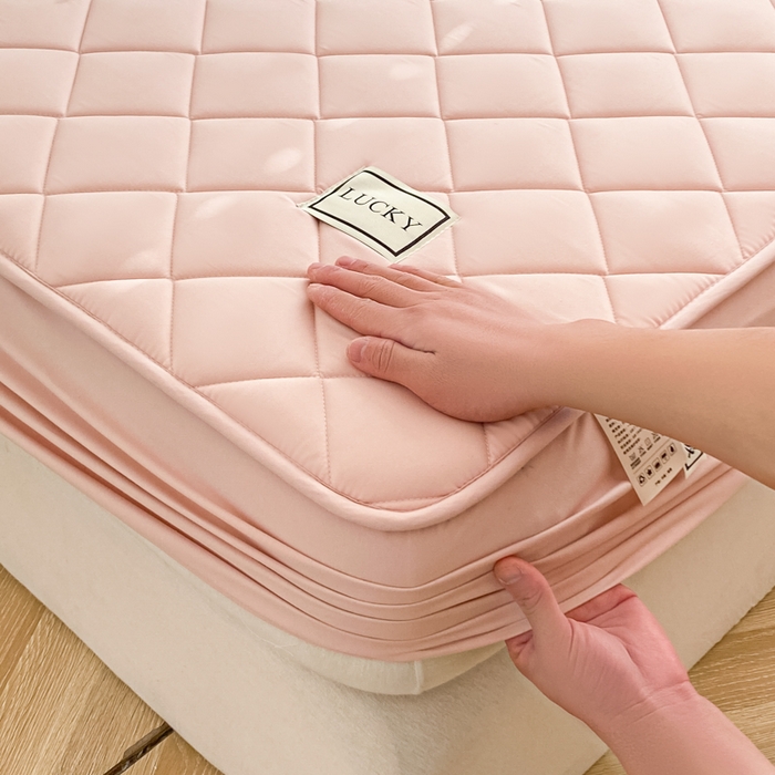 91家纺网 家纺一手货源 找家纺 芬晴家纺2023波浪方格夹棉床笠 方格-豆沙粉