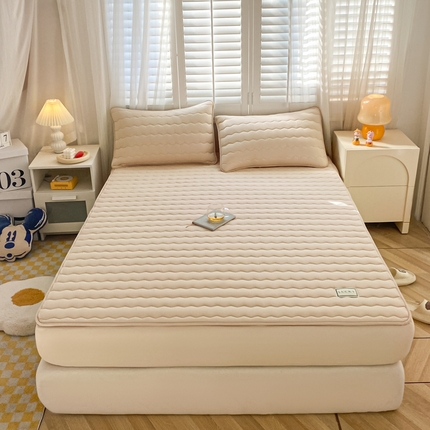 91家纺网 家纺一手货源 找家纺 （总）芬晴家纺2023波浪方格夹棉床笠