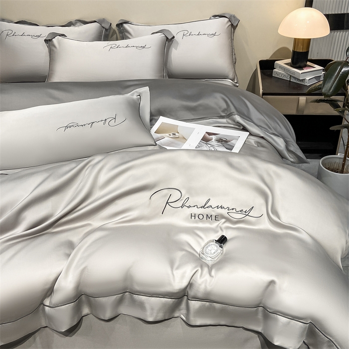 91家纺网 家纺一手货源 找家纺 笙意家纺 水洗真丝R字母织带款四件套-威尔士 山灰+中灰