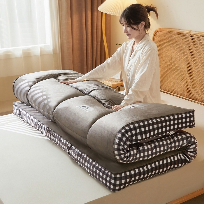 91家纺网 家纺一手货源 找家纺 （总）迪乐妮  2023新款水洗棉成人立体软床垫