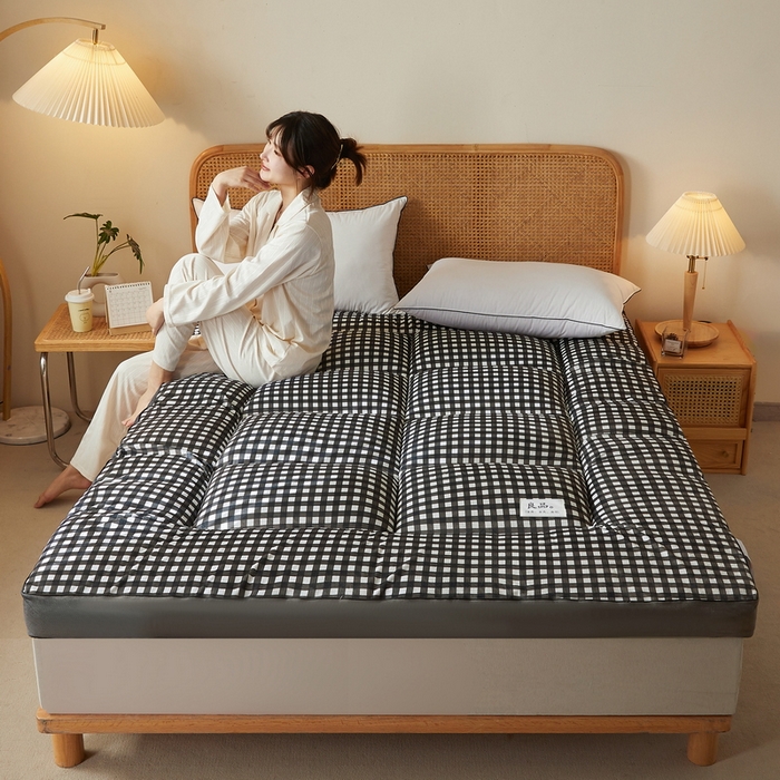 91家纺网 家纺一手货源 找家纺 迪乐妮  2023新款水洗棉成人立体软床垫 灰格