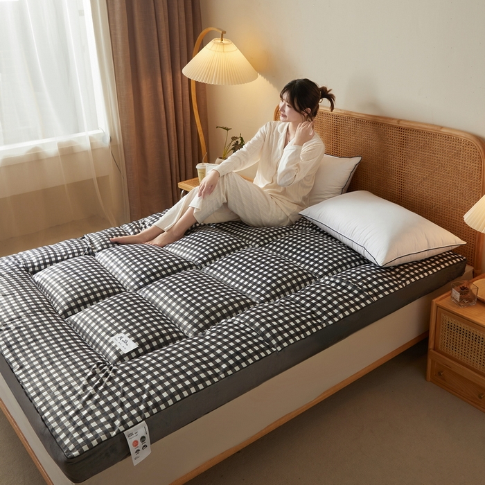 91家纺网 家纺一手货源 找家纺 迪乐妮  2023新款水洗棉成人立体软床垫 灰格