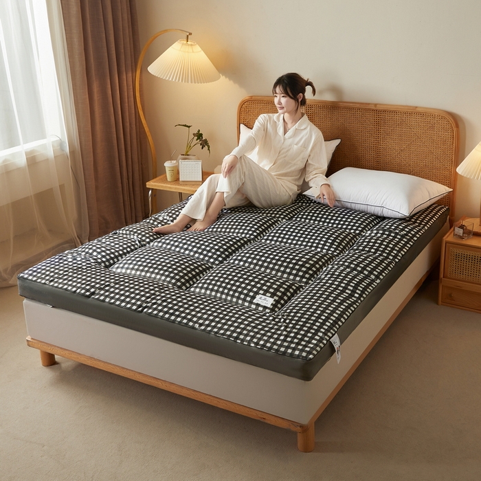 91家纺网 家纺一手货源 找家纺 卡派 2023新款水洗棉成人立体软床垫 灰格