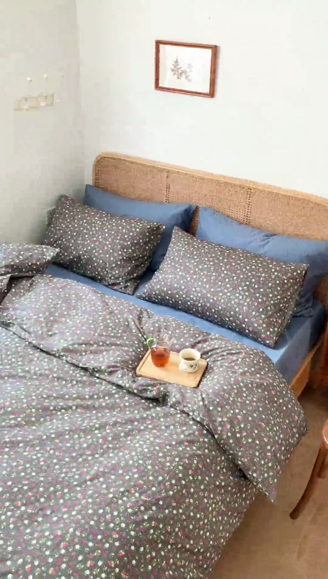 91家纺网 家纺一手货源 找家纺 畅畅家纺2023新款40支13372全棉复古小碎花保暖四件套 暮秋-灰