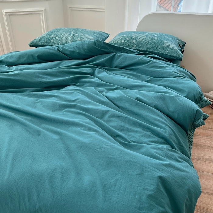 91家纺网 家纺一手货源 找家纺 安莱生活 2023新款全棉色织水洗棉宽边拼角蝴蝶结款四件套-缤纷花研 缤纷华妍-雾蓝