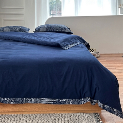 91家纺网 家纺一手货源 找家纺 总 安莱生活2023新款全棉色织水洗棉宽边拼角蝴蝶结款四件套-缤纷花研