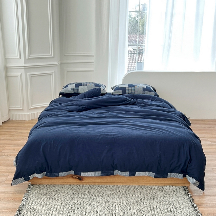 91家纺网 家纺一手货源 找家纺 安莱生活 2023简约拼布田园拼边四件套图1 拼布田园-藏青