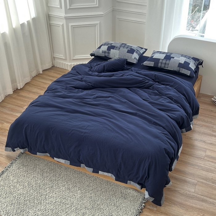 91家纺网 家纺一手货源 找家纺 安莱生活 2023简约拼布田园拼边四件套图1 拼布田园-藏青