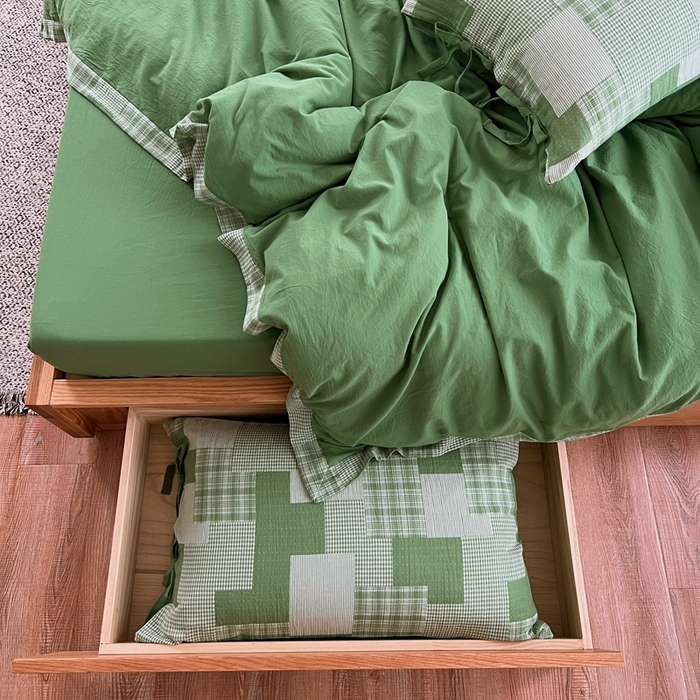 91家纺网 家纺一手货源 找家纺 安莱生活 2023简约拼布田园拼边四件套图1 拼布田园-嫩绿