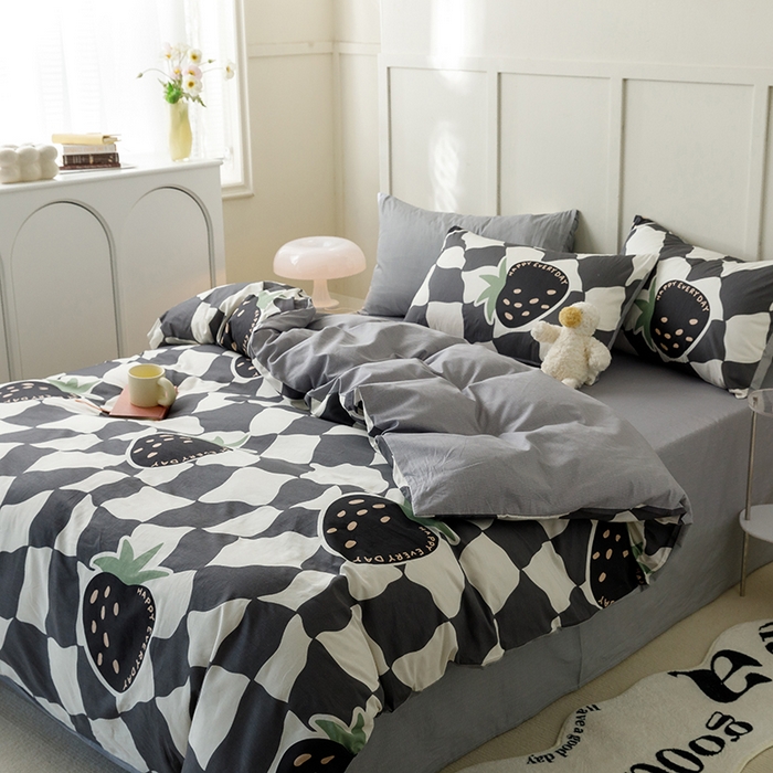 91家纺网 家纺一手货源 找家纺 简宜家居2023新款40支13070全棉四件套--卡通小清新系列 趣莓园