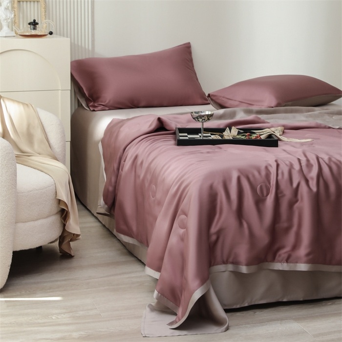 91家纺网 家纺一手货源 找家纺 沐白家居202360S天丝纯色双拼夏被四件套被子被芯 野樱莓-芋泥灰