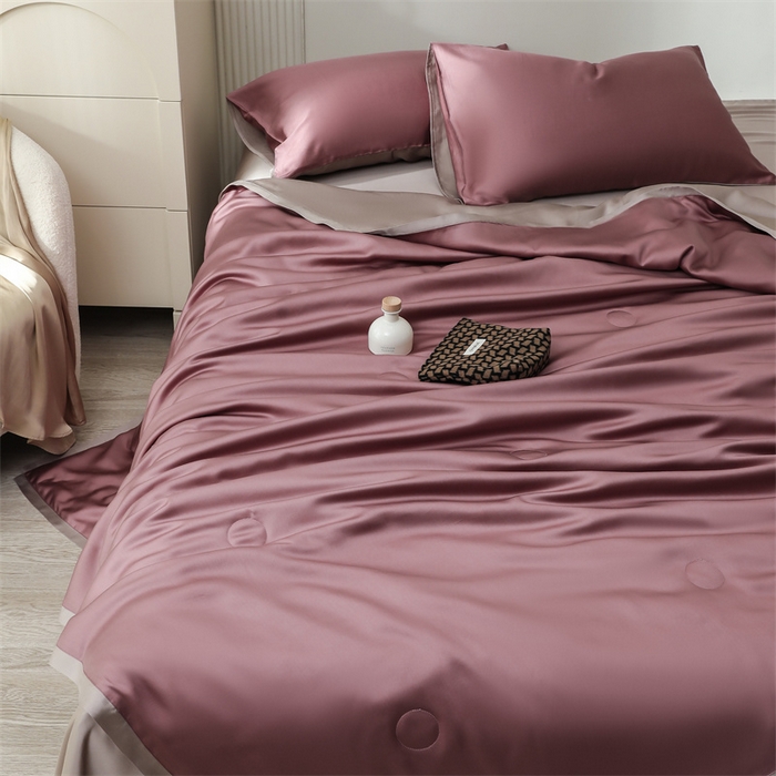 91家纺网 家纺一手货源 找家纺 沐白家居202360S天丝纯色双拼夏被四件套被子被芯 野樱莓-芋泥灰