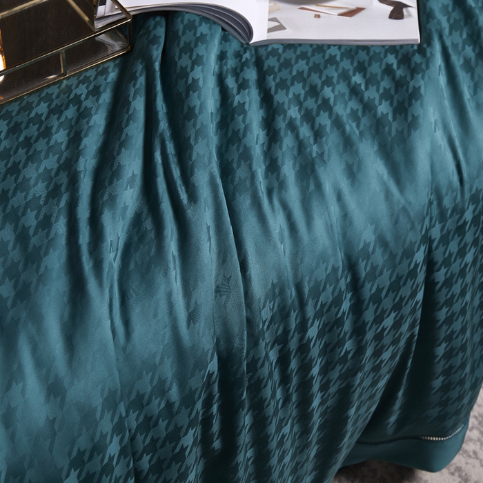 91家纺网 家纺一手货源 找家纺 榻尚家居2023新款奥地利天丝镂空四件套-千鸟格约定孔雀蓝