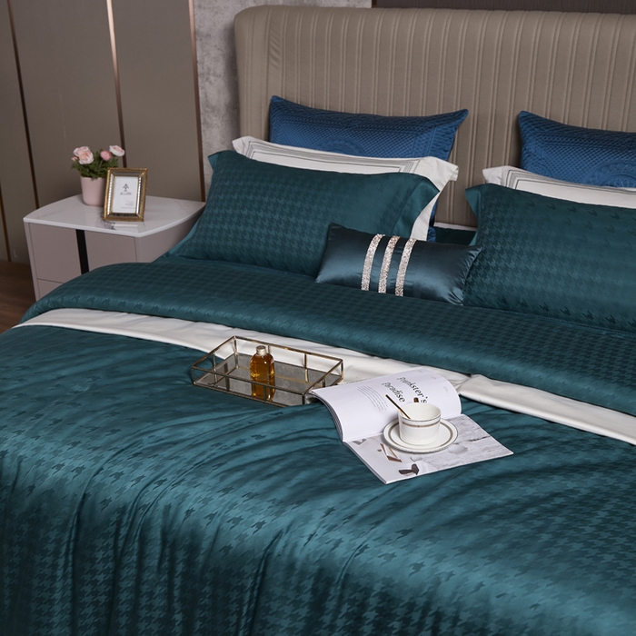 91家纺网 家纺一手货源 找家纺 榻尚家居2023新款奥地利天丝镂空四件套-千鸟格约定孔雀蓝