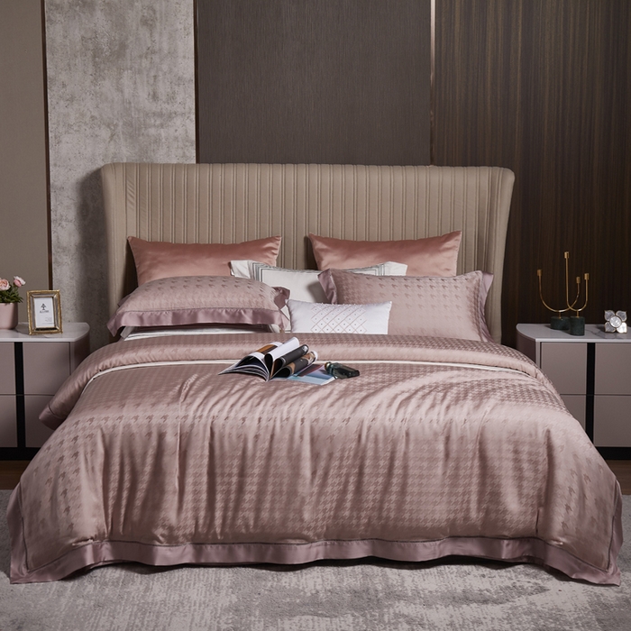 91家纺网 家纺一手货源 找家纺 榻尚家居2023新款奥地利天丝镂空四件套-千鸟格约定玫瑰粉