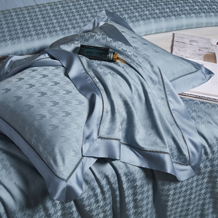 91家纺网 家纺一手货源 找家纺 榻尚家居2023新款奥地利天丝镂空四件套-千鸟格约定石青色