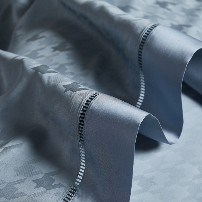 91家纺网 家纺一手货源 找家纺 榻尚家居2023新款奥地利天丝镂空四件套-千鸟格约定石青色